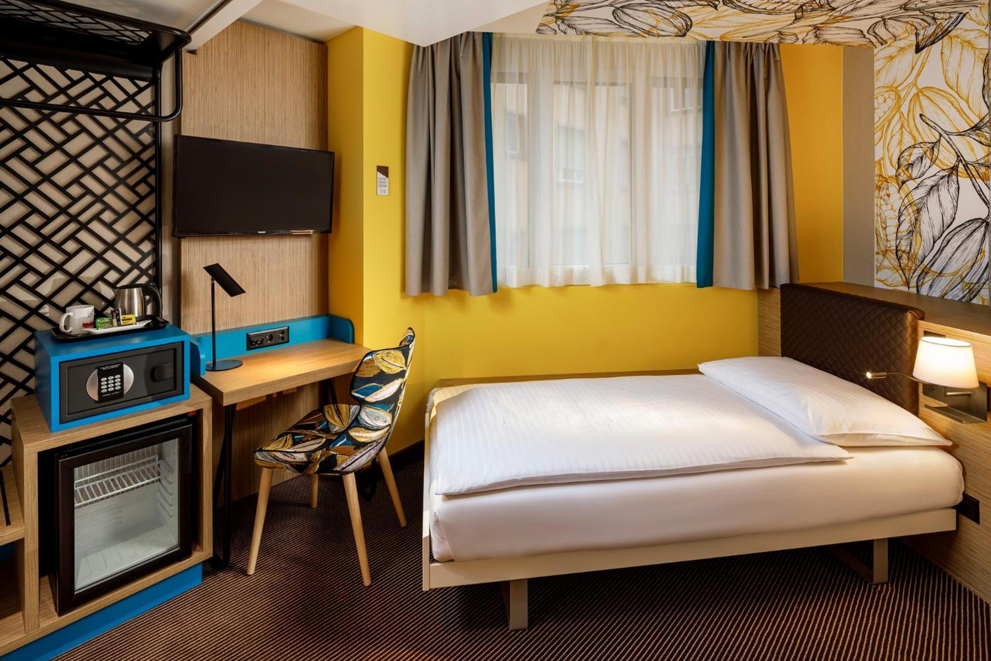 Superior Single Room,1529292802:JPEG