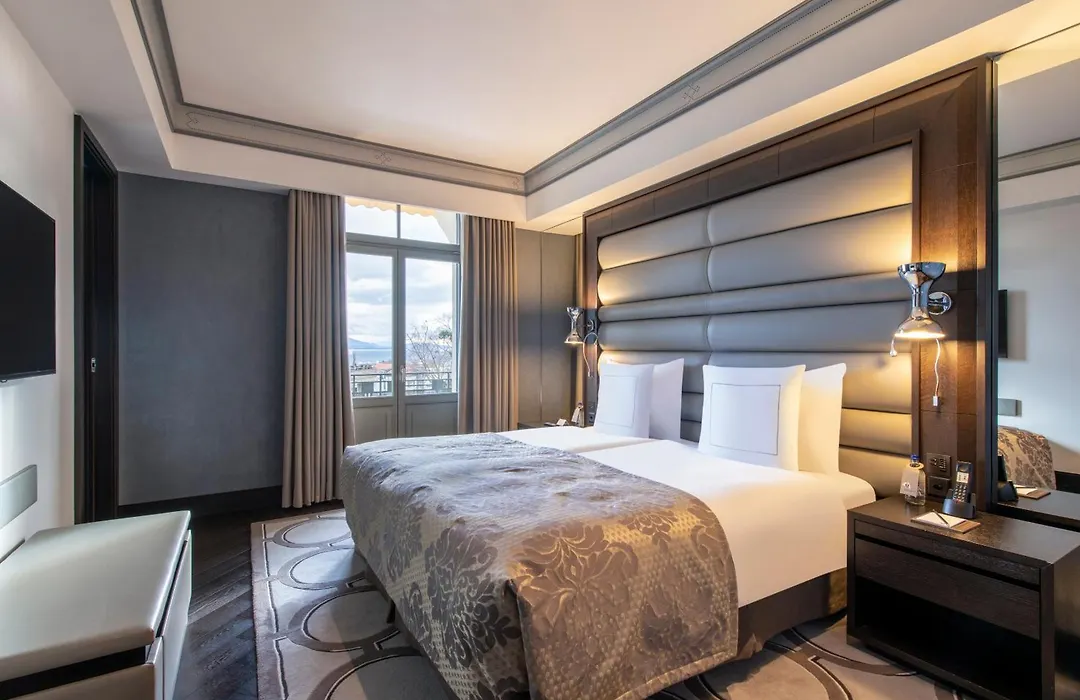 Royal Savoy Hotel & Spa-1